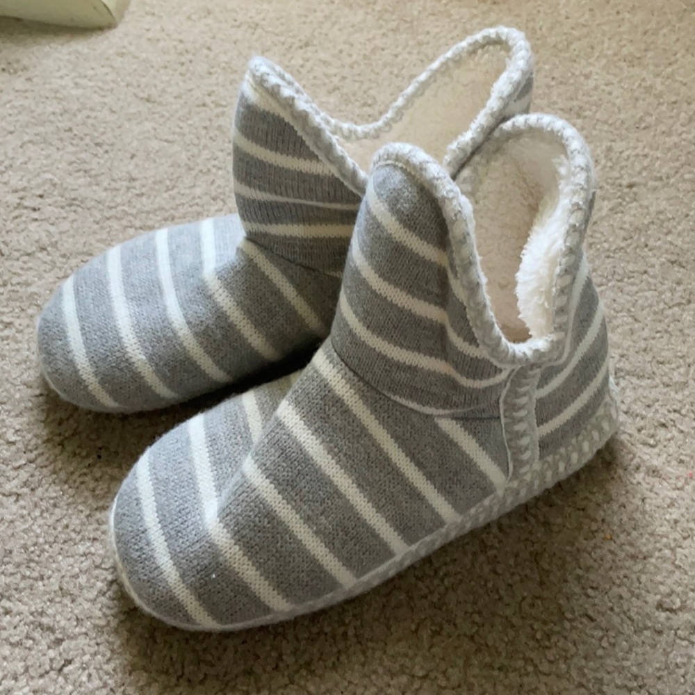 Womens house slippers